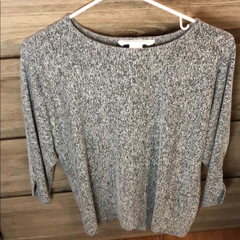 Heather gray top - 3/4 sleeves size small